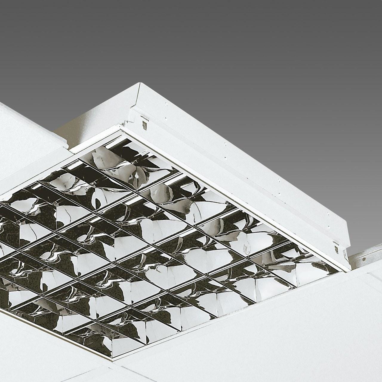DISANO - Luminaria 864 COMFORTLIGHT T8 FL 4x18 CELL blanco