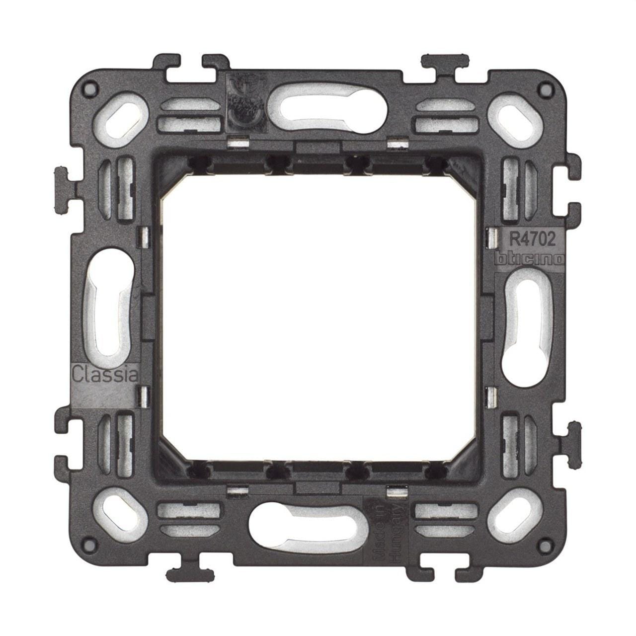 BTICINO - Soporte con tornillos para mecanismos y placas Classia plástico PC reforzado con un inserto metálico 2 módulos