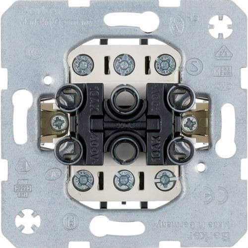 HAGER - Interruptor triple embornado tornillo 16Ax400V