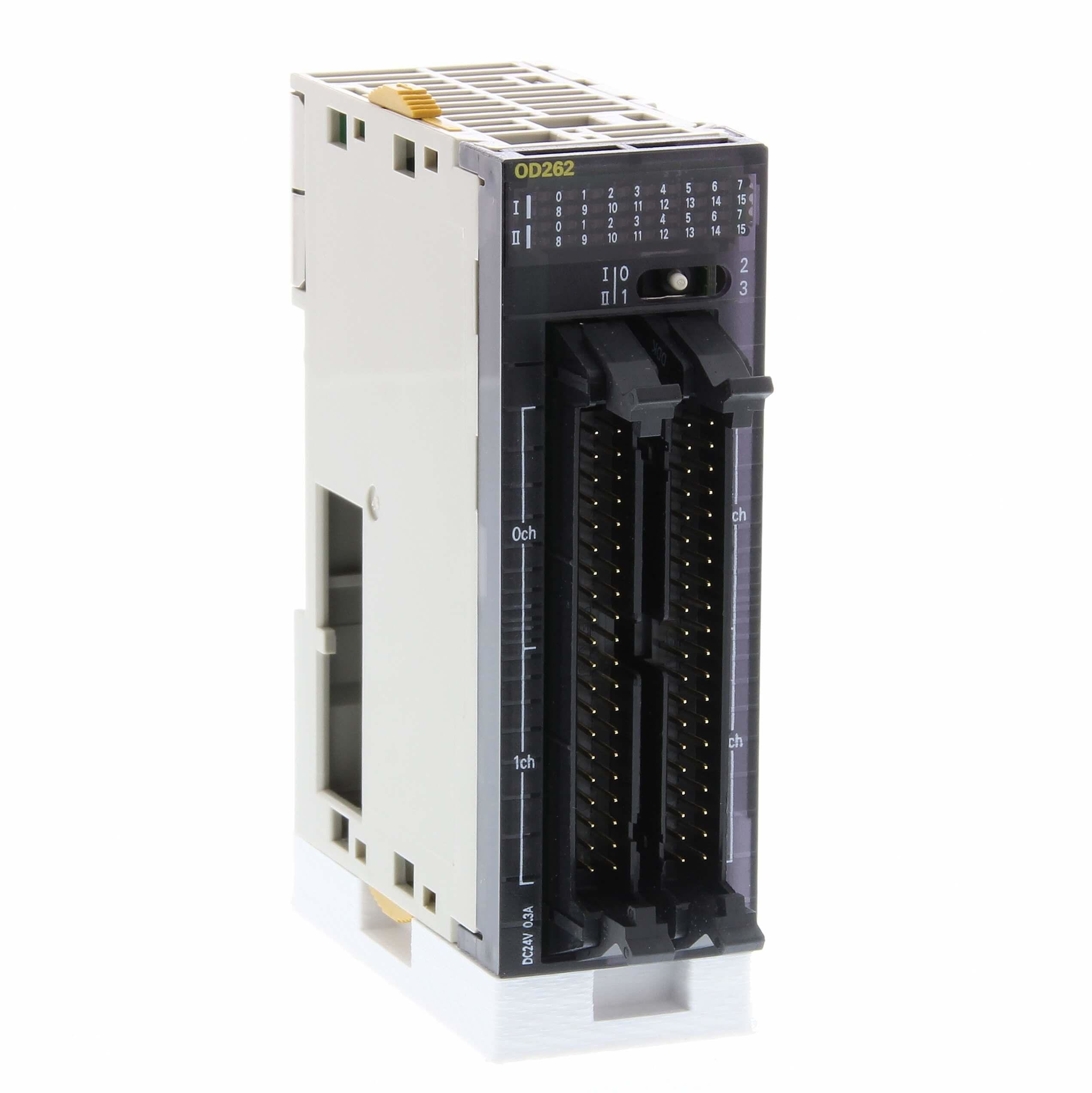 OMRON - CJ1W-OD262  MÓDULO 64 SALIDAS PNP MIL