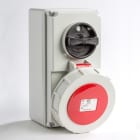 IDE - Base mural IP67 3 polos + neutro + toma tierra 380V 32A 6h de color rojo
