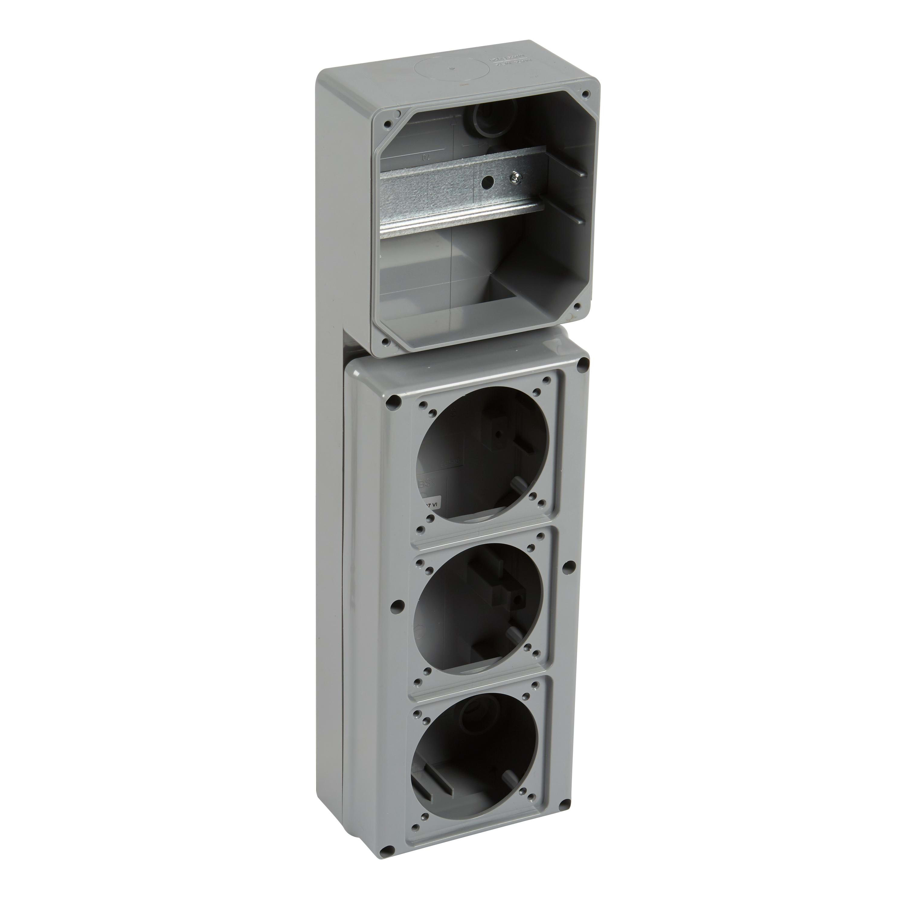 LEGRAND - Combinado P17 para montaje de 3 bases o tomas de 16A. Carril DIN 5 módulos de 17,5mm. Incluye placas de montaje