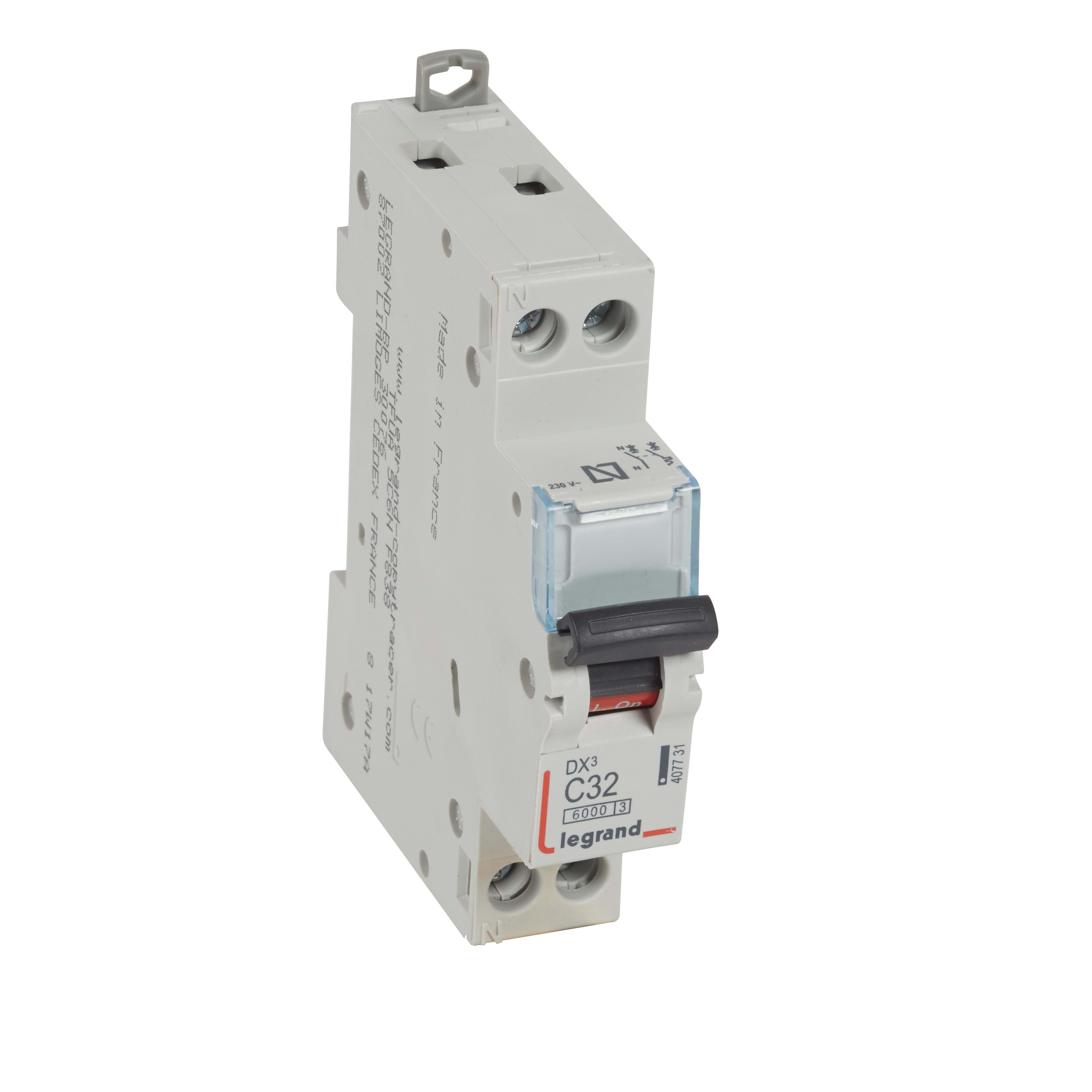 LEGRAND - Magnetotérmico DX³ 6000/10 kA - 1P+N - 230 V~ - 32A - curva C - 1 módulo