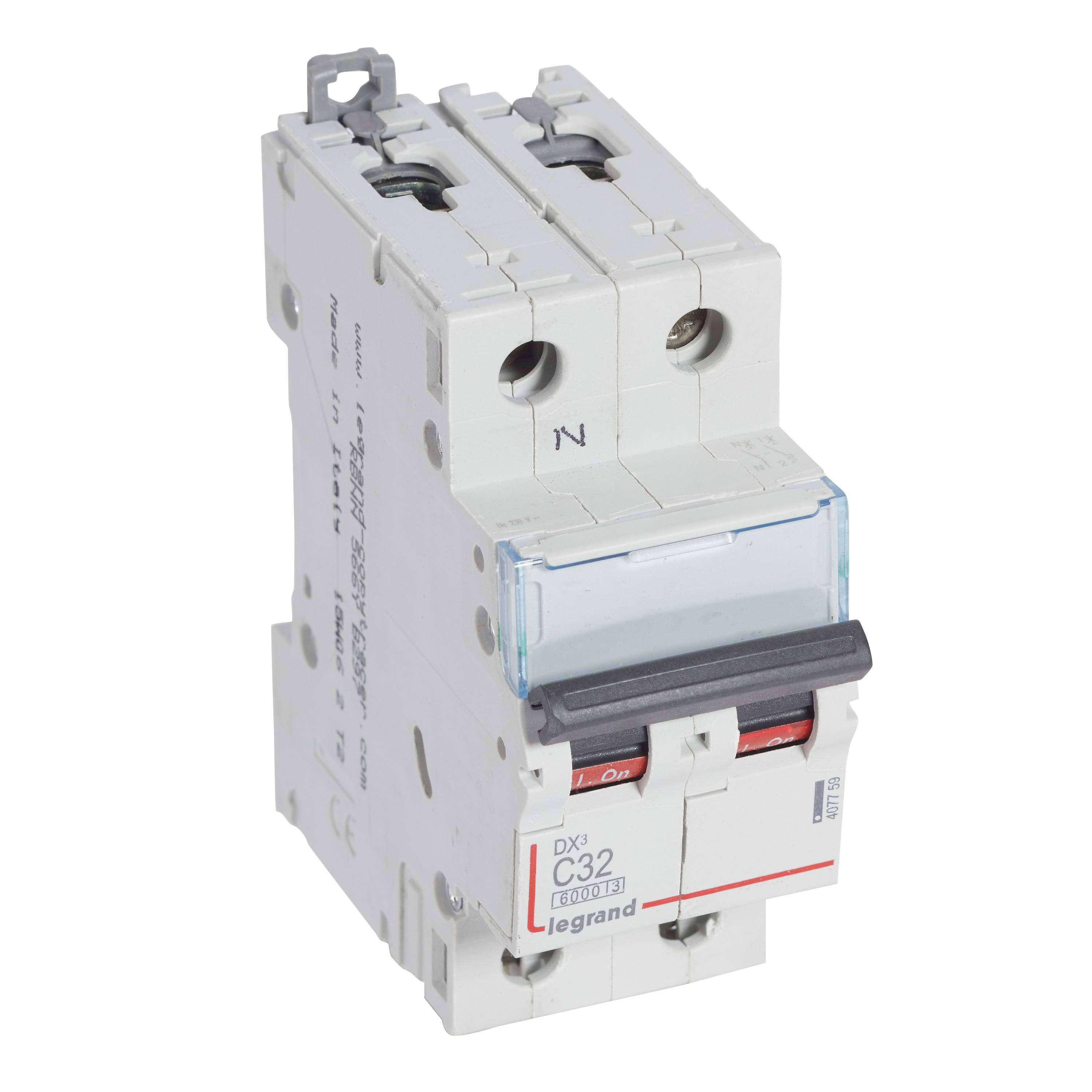 LEGRAND - Magnetotérmico DX³ 6000/10kA - 1P+N - 230V~ - 32A - curva C