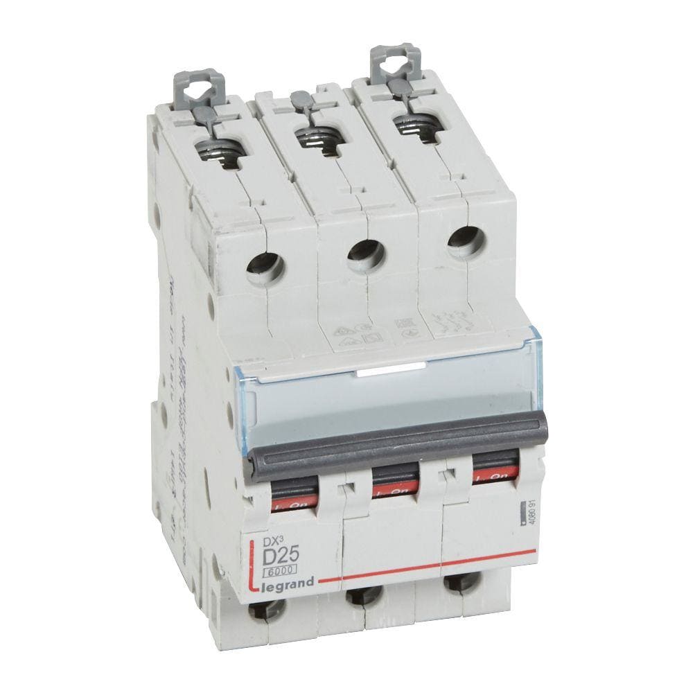 LEGRAND - Magnetotérmico DX³ 6000/10kA - 3P - 400V~ - 25A - curva D