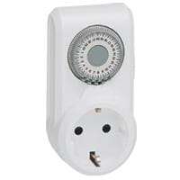 LEGRAND - Interruptor horario enchufable-programa diario-2P+T