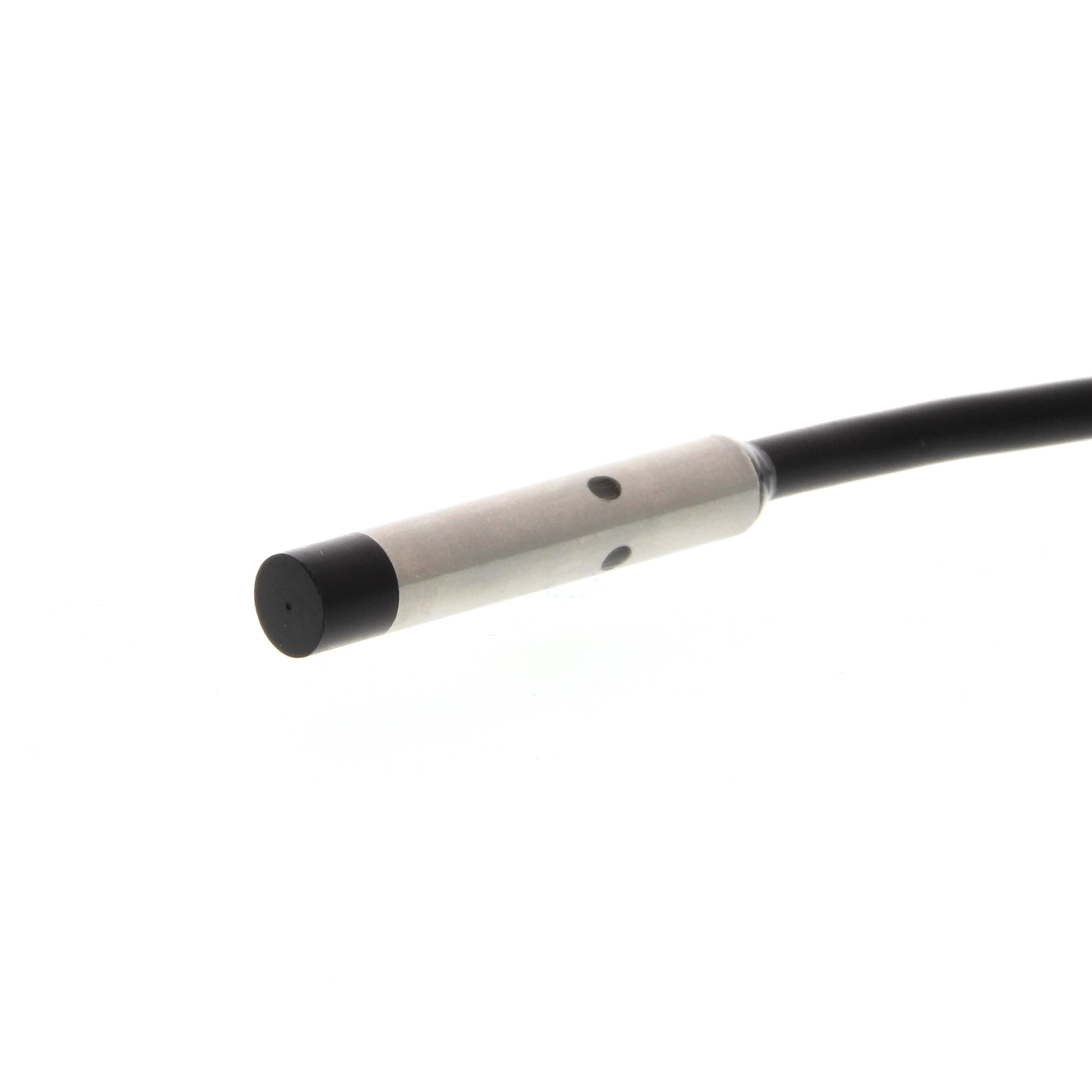 OMRON - E2E-C06N04-WC-B1 2M  SENSOR PROX.E2EC06N04WCB12MOMS 6,5MM