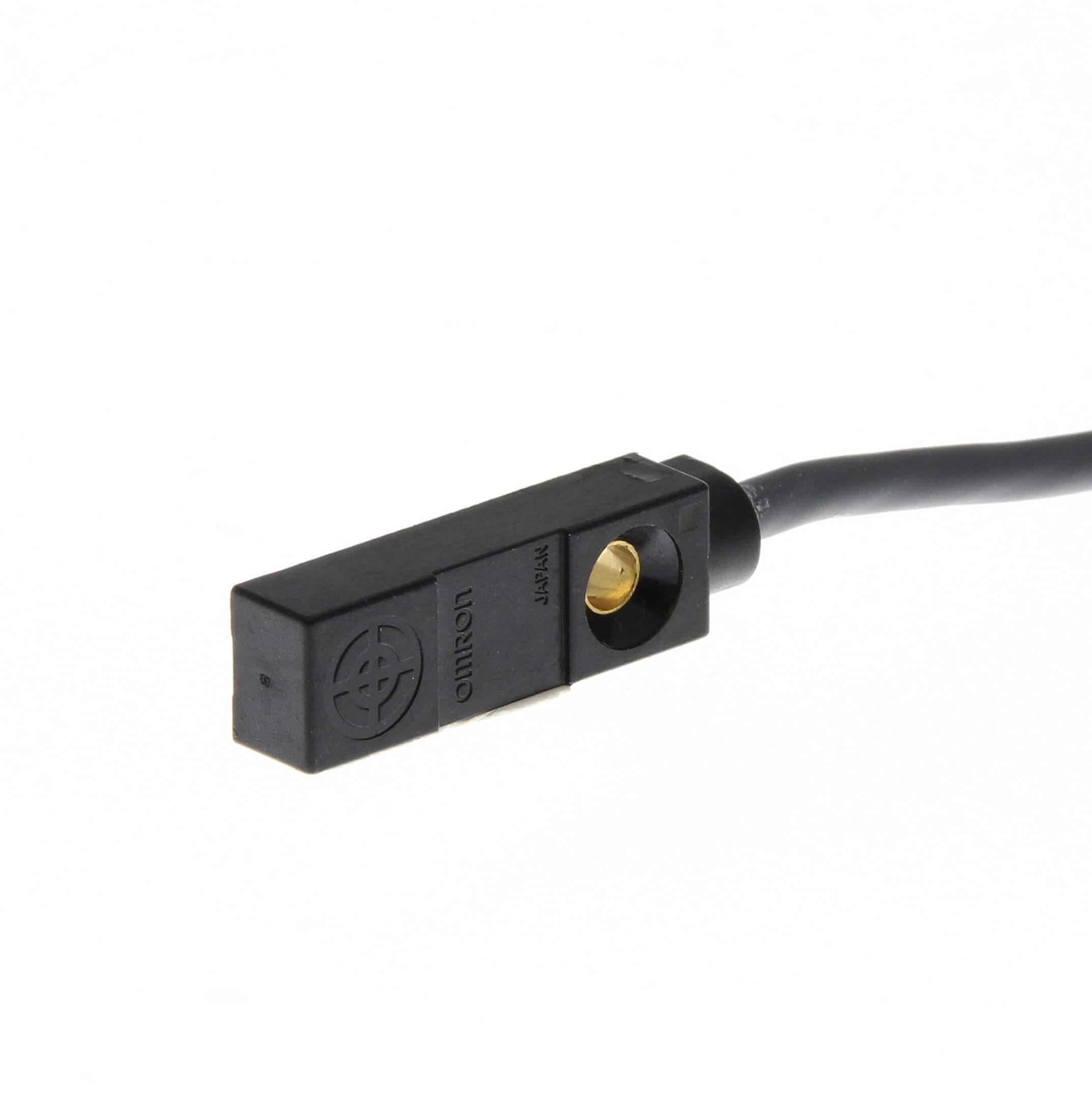 OMRON - Detector plano CC 3h NoEnr 1,5mm PNP NA