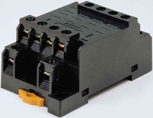 OMRON - BASE LY 8 PINES CARRIL DIN