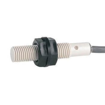 OMRON - Detector plástico 3h 10mm M30 PNP cable 2m