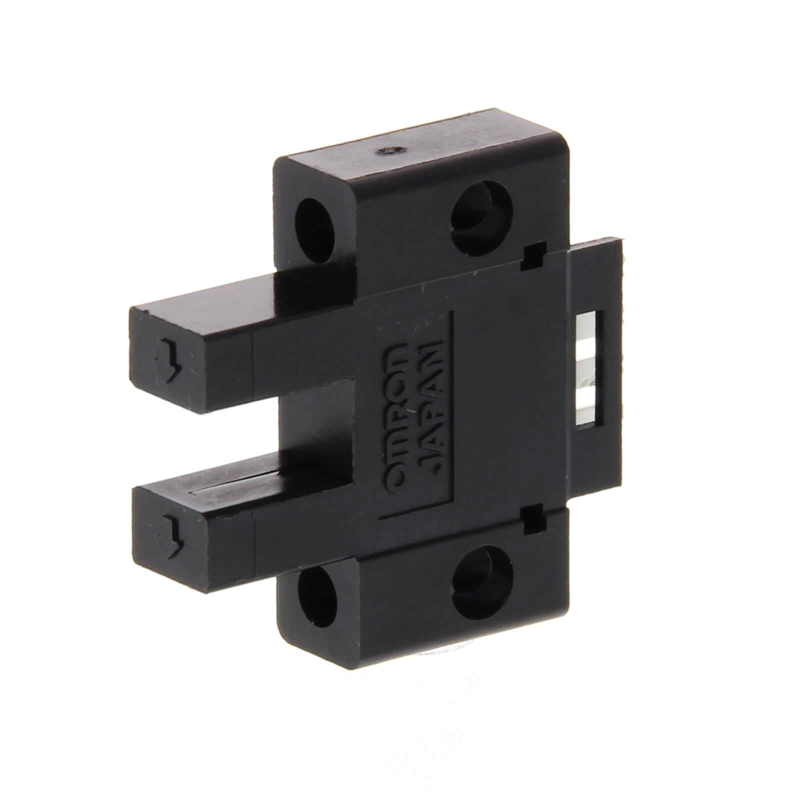 OMRON - HERRADURA EESX670A.1 5mm VERTICAL PC-BOARD