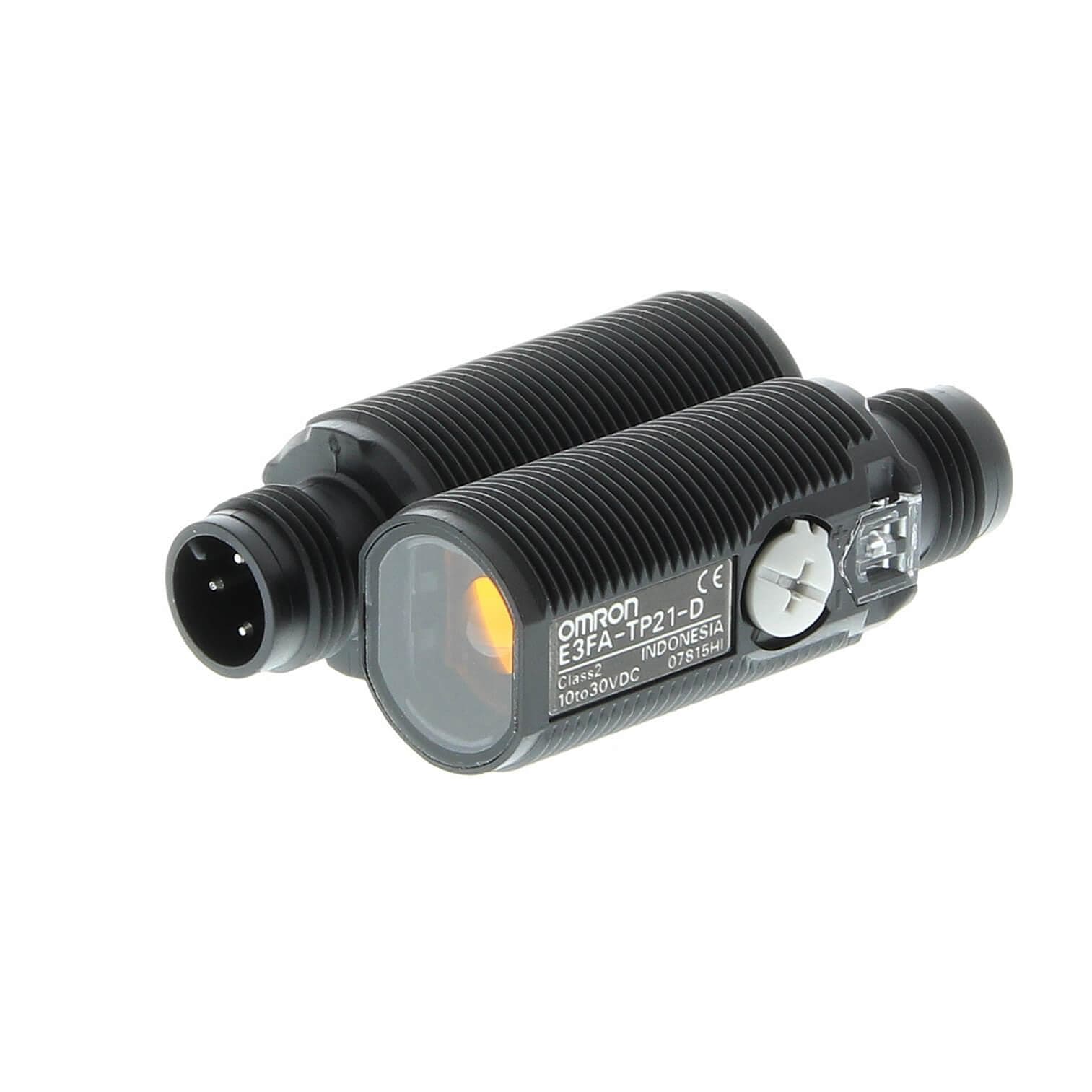 OMRON - E3FA-TP21  SENSOR PLAST.BARRERA 20M M12