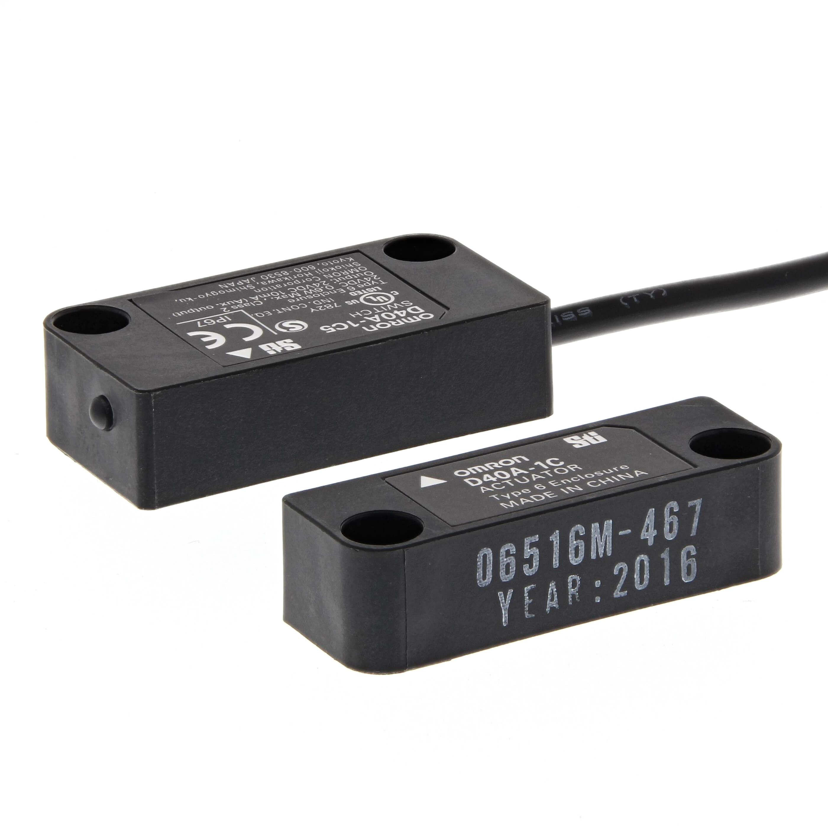 OMRON - D40A-1C5  INT.PTA.E.HALL 1 AUX.PNP NA CBL.5M