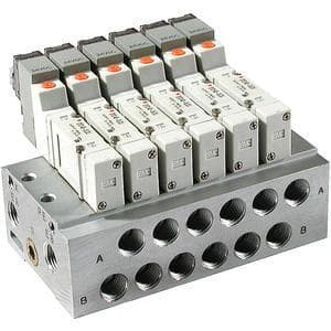 SMC - SS5Y3-20-03-00F-Q  BASE PARA 3 ESTACIONES, ELECTROVÁLVULAS DE 5 VÍAS, SY3000