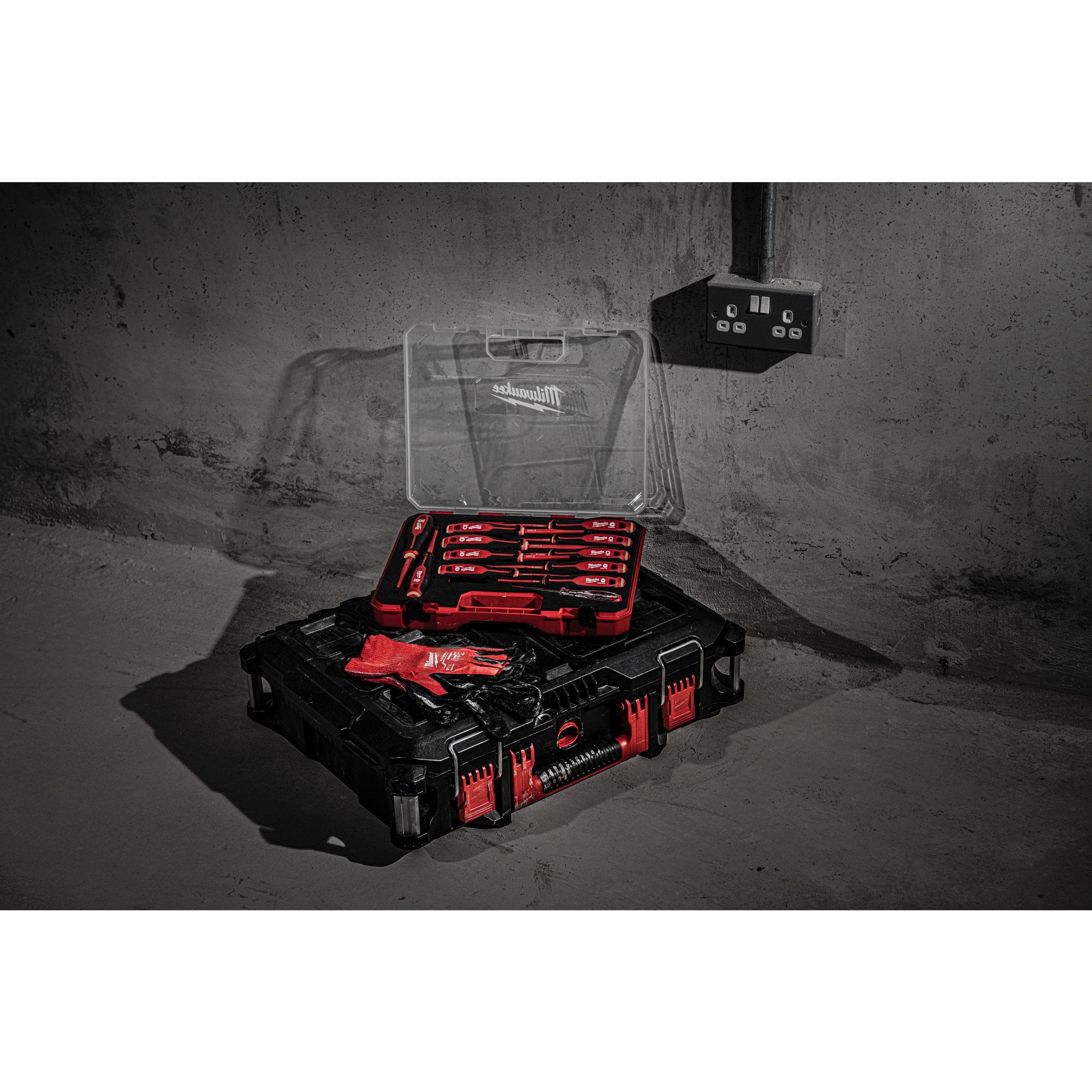 MILWAUKEE - JUEGO DE 7 DESTORNILLADORES TRILOBE VDE SLIM PLANA 2.5, 3, 4, 5.5, PH1, PH2 Y BUSCAPOLOS