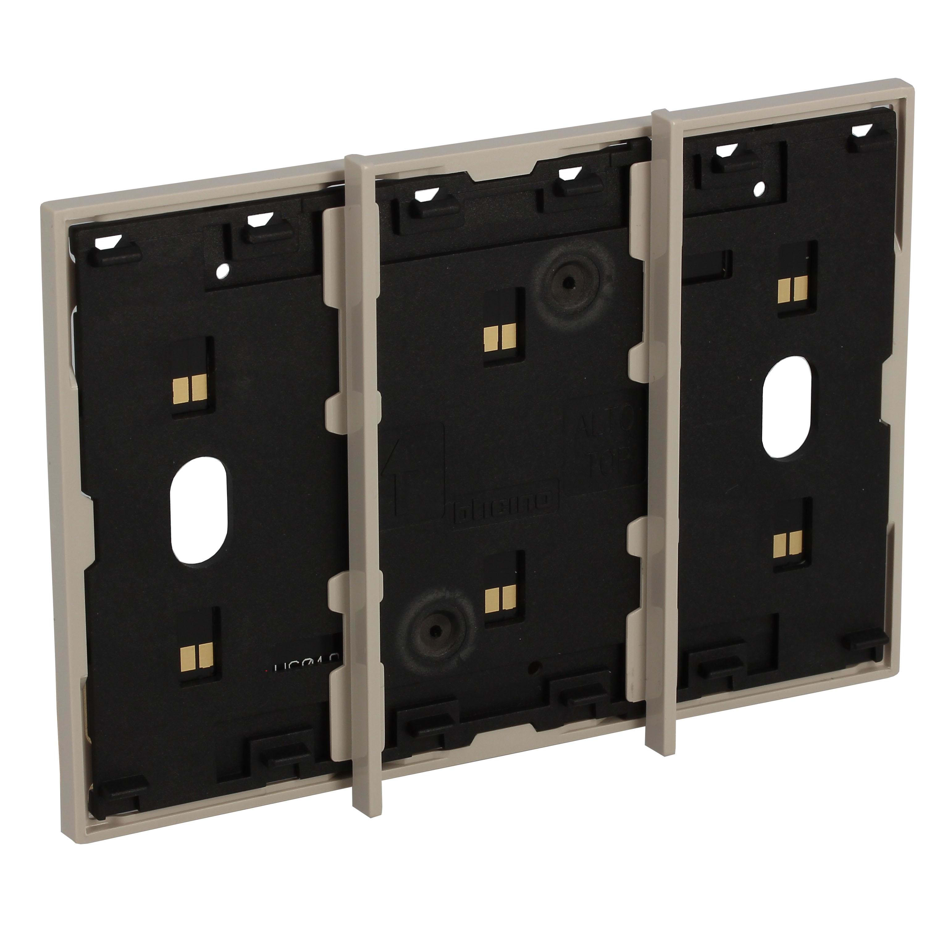 BTICINO - Living Now MYHOME COMANDOS DIGITALES Marco electrificado 3 módulos, sand