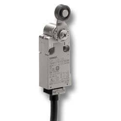OMRON - >Metálico IP67 2NC/2NA Embolo Roldana 5m horiz.