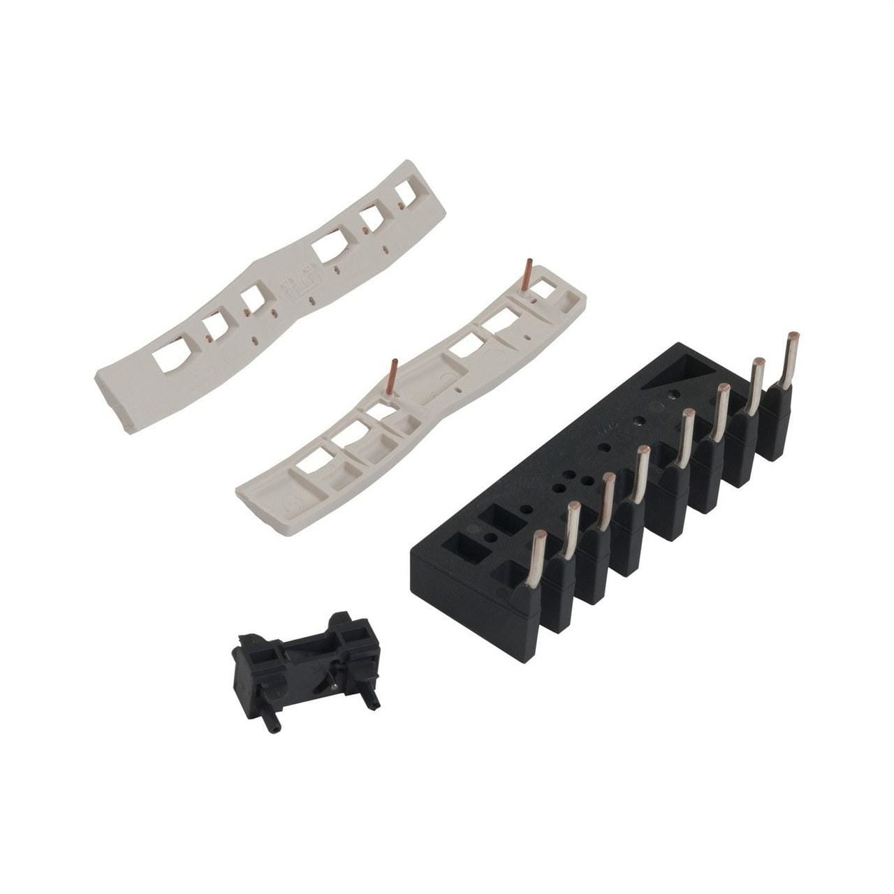 Schneider Electric - Kit para inversor 4P con enclavamiento