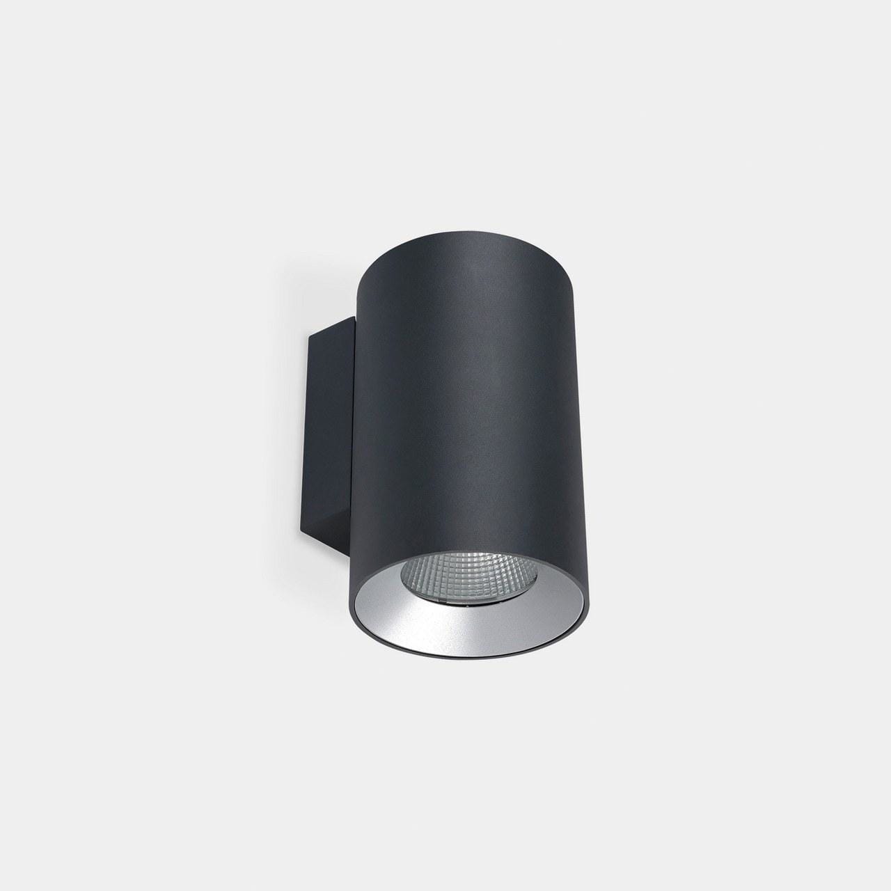 LEDS-C4 - Aplique IP66 Cosmos doble emisión ø85mm LED 11.8 blanco cálido 2700K ON-OFF gris urbano 1115lm