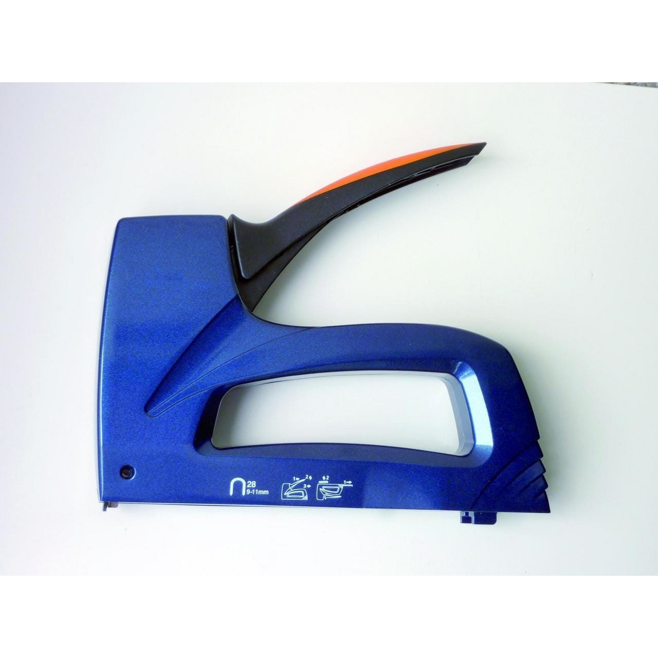 PROIMAN - MAQUINA GRAPADORA CLAVEX M36 CUERPO METALICO PARA MANGUERAS HASTA 6 M/M