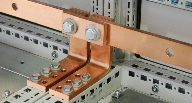 RITTAL - Ángulo combinado polietileno / PEN para barra 30x10mm (4u)