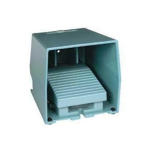 Schneider Electric - Interruptor pedal metálico con 1 impulsor sin enclavamiento 1 NA/NC
