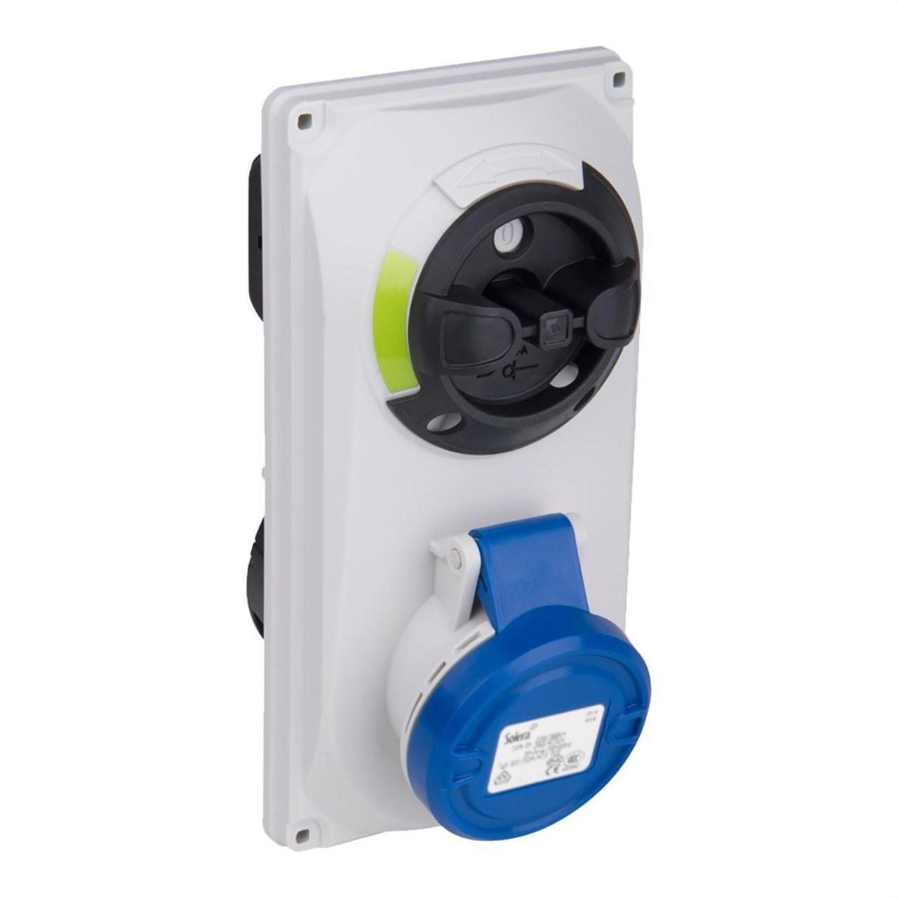 SOLERA - TOMAS INTERBLOCANTES TRASCUADRO. IP 44   2P+T, 16A