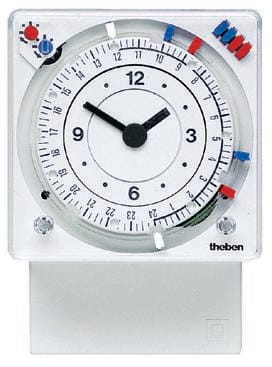 THEBEN - Interruptor horario con base de montaje, 24 h/7 días, con reserva de marcha, frontal 72x72 mm