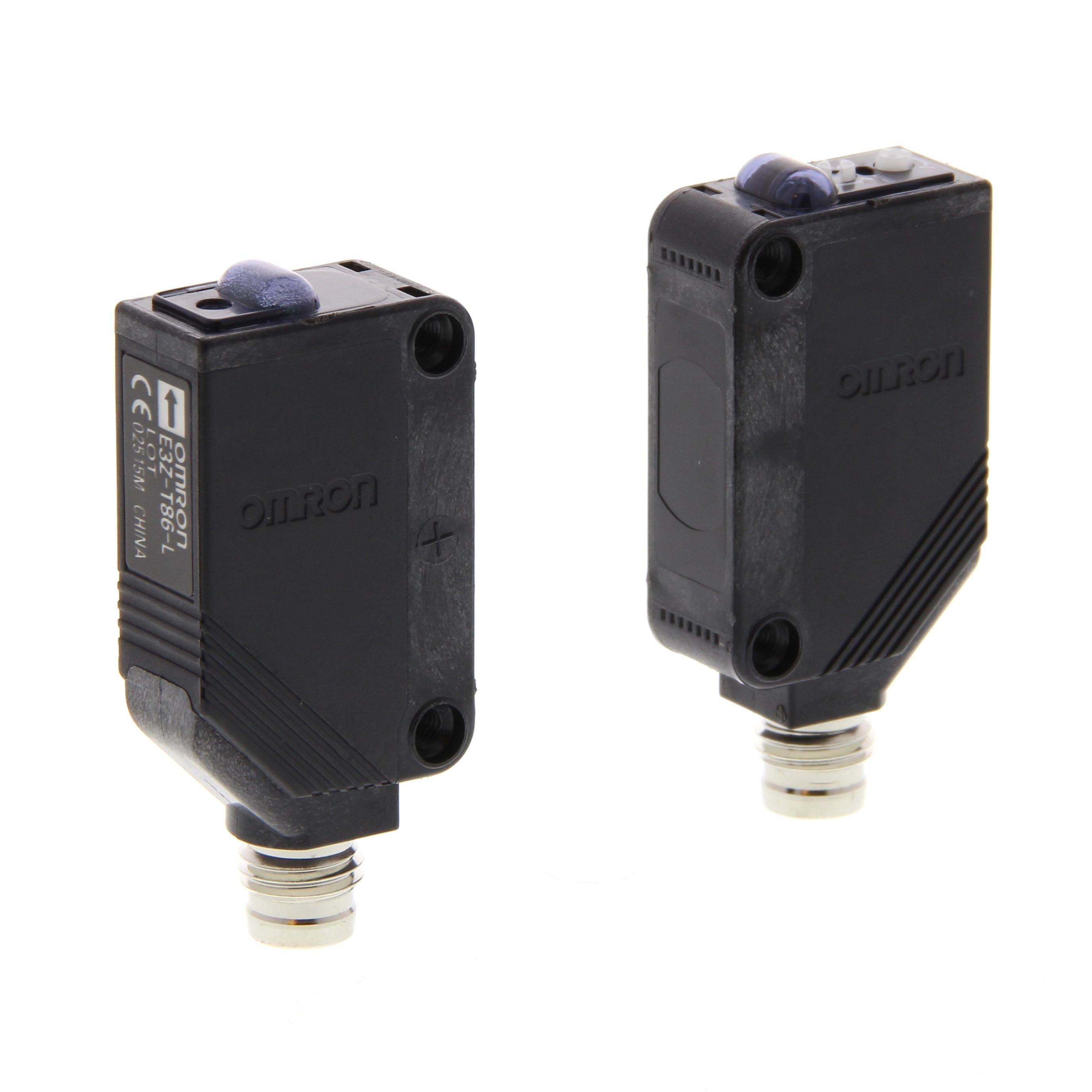OMRON - Sensor barrera 15m PNP M8 IO Link COM2