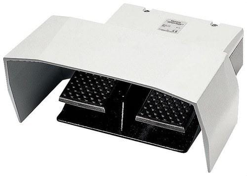 SIEMENS - Pulsador pedal bipedal entrada cables IP65 2NA+2nc