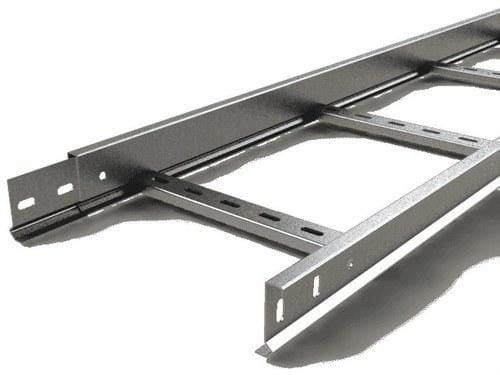 BASORTRAV - Escalera FE 300x60x1,5mm-333 3M galvanizado en caliente (GC)